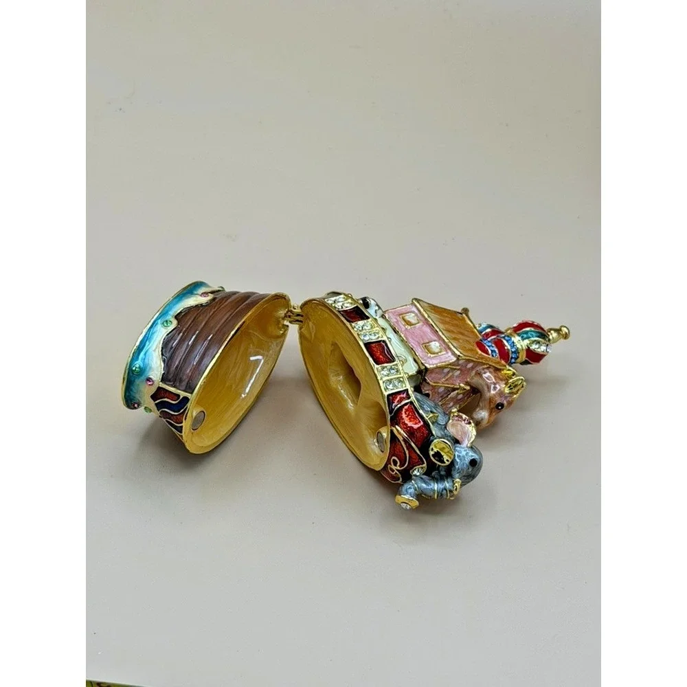 Cracker Barrel Jeweled Noah's Ark Hinged Trinket Box Animals w/ Box